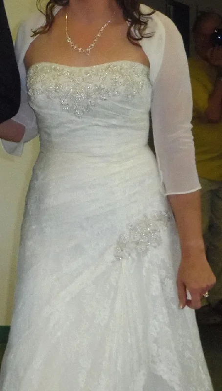 Clearance Sale David's Bridal A-Line Lace
