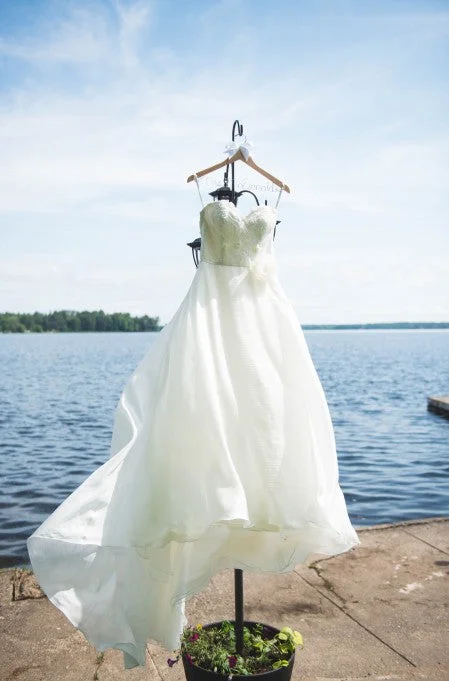 Sneak Peek Sale Augusta Jones a-line, raw silk, sweetheart neckline