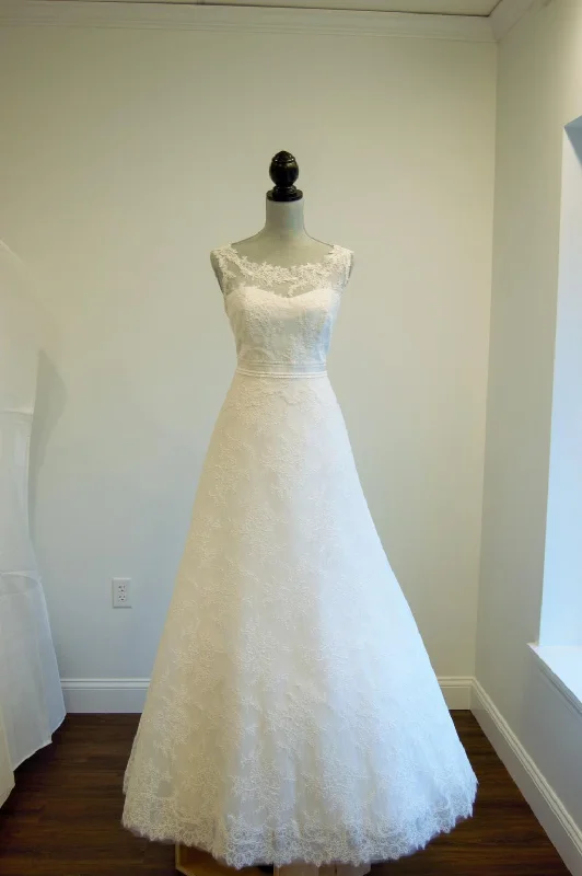 Price Drop Astrid & Mercedes Beautiful