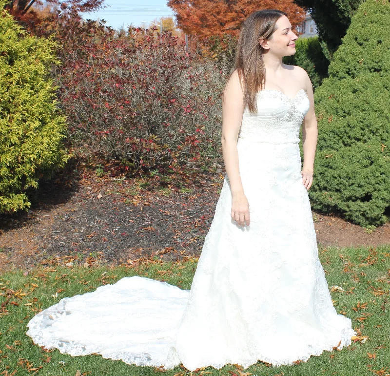 Sale Event David's Bridal LV64
