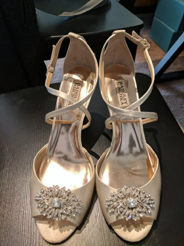 Year-End Sale Badgley Mischka