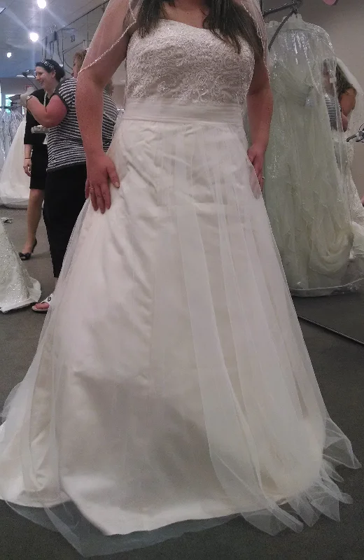 Savings Spectacular David's Bridal Tolle Strapless Soft A
