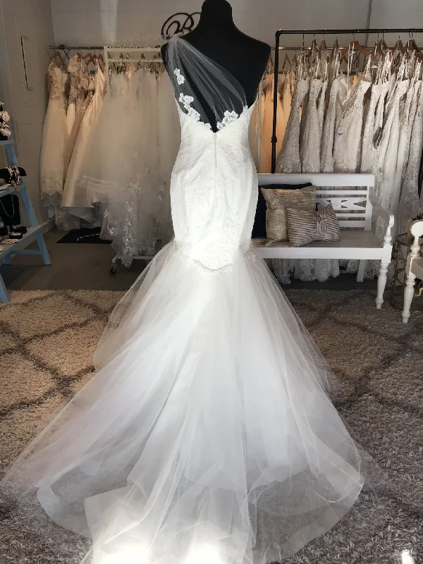 Mega Sale Astrid & Mercedes Artemesia