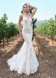 Super Bargain Ashley & Justin 10670