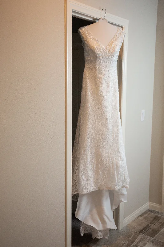 Stock Clearance David's Bridal Beaded Lace Trumpet