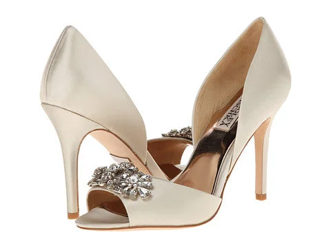 Clearance Event Badgley Mischka