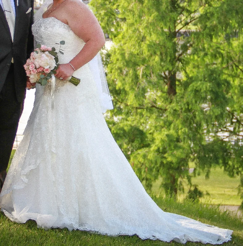 New Arrival David's Bridal 9YP3344