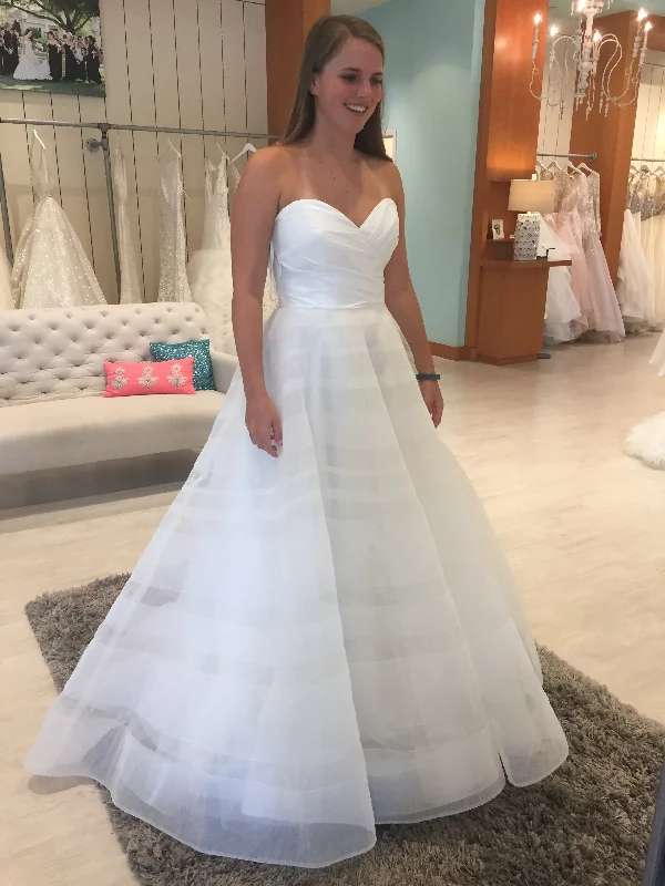 Today’s Deal Hayley Paige Lily