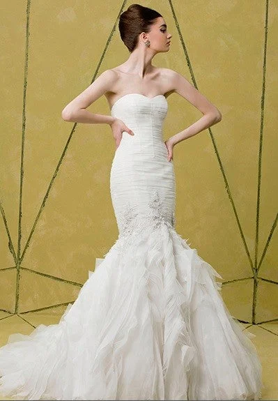 Limited Availability Badgley Mischka BADGLEY MISCHKA