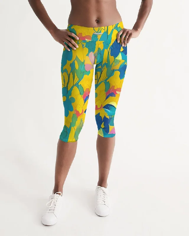 Super Deal Beautiful yellow and blue hint of red pattern Women's Mid-Rise Capri