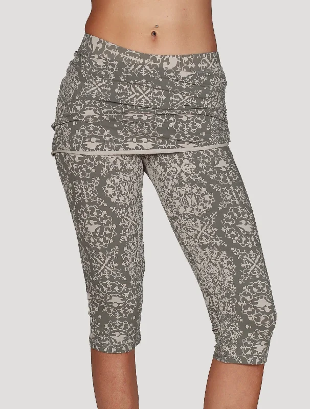 Weekend Special The Goddess Capri Skirted Leggings