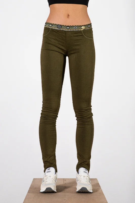 Doorbuster Deal Nograd The LEG Pant - Army