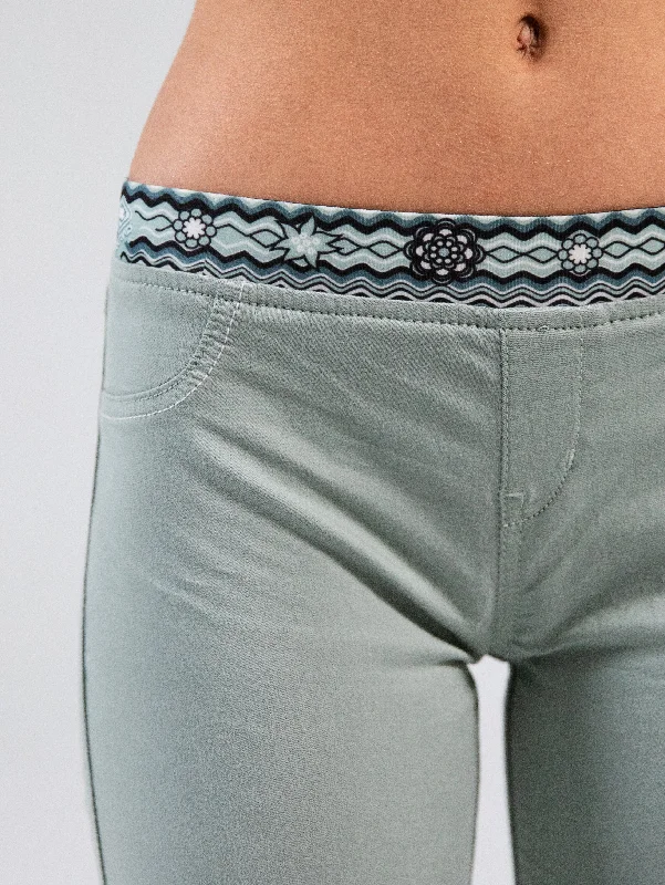 Seasonal Clearance Nograd The LEG Pant - Light Blue