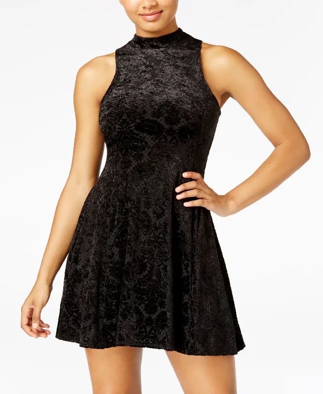Act Fast The Edit By Seventeen Juniors Open Back Velvet Dress